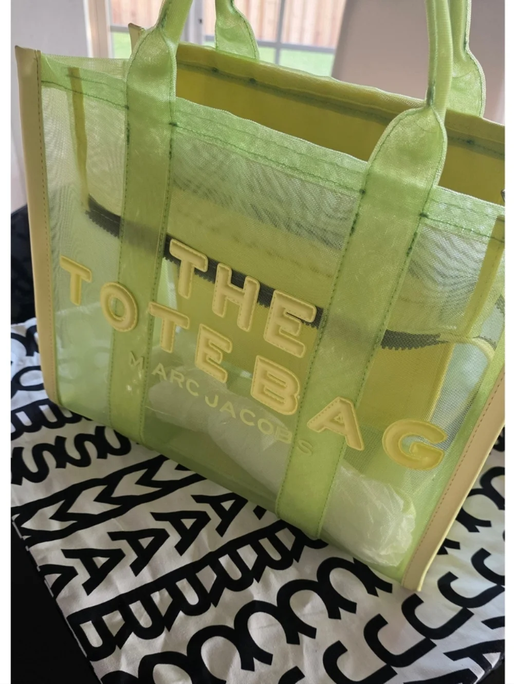 Marc Jacobs Lime Mesh Medium Tote - Picture 6 of 12
